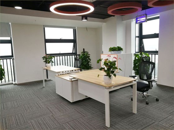 辦公家具廠家壹品歐迪關(guān)于辦公家具與地板如何搭配好看的幾點(diǎn)建議