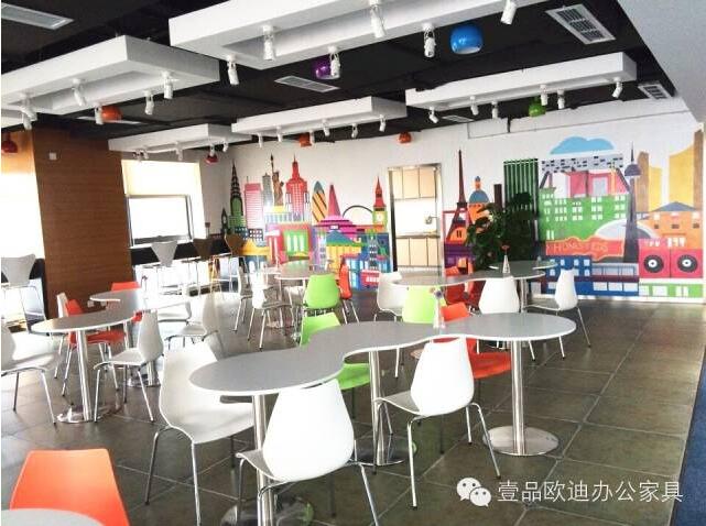 【央視新聞客戶端】京東JD讓老百姓放心網購，壹品歐迪讓京東JD綠色辦公