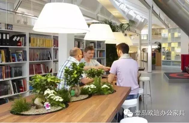 為什么辦公室里一定要養植物?-壹品歐迪辦公家具 為什么辦公室里一定要養植物?-壹品歐迪辦公家具