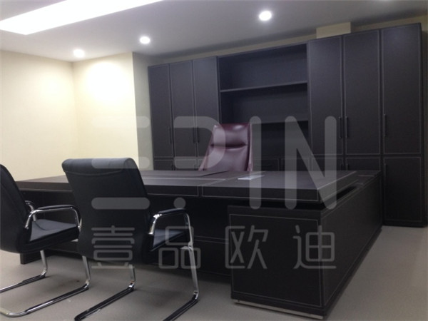 重慶紫荊醫療辦公家具-凱旋辦公家具系列板式大班臺
