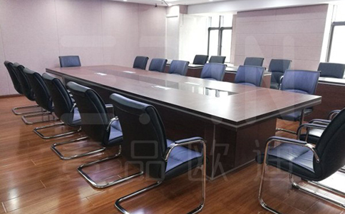 成都企業(yè)采購鋼木辦公家具有哪些注意事項(xiàng)